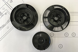 Substitution inox par PPS sur flasque de moteur électrique