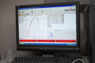 Ecran de contrôle machine de traction compression